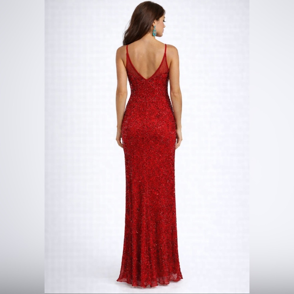Stunning scala silk beaded gown - Picture 5 of 16